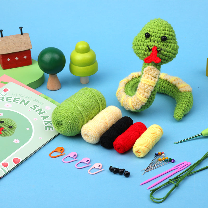 Green snake hand-crocheted material package